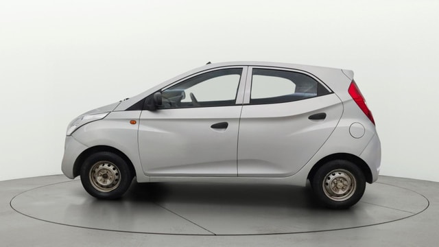 View Hyundai EON Image 5 Used Hyundai EON Image 5