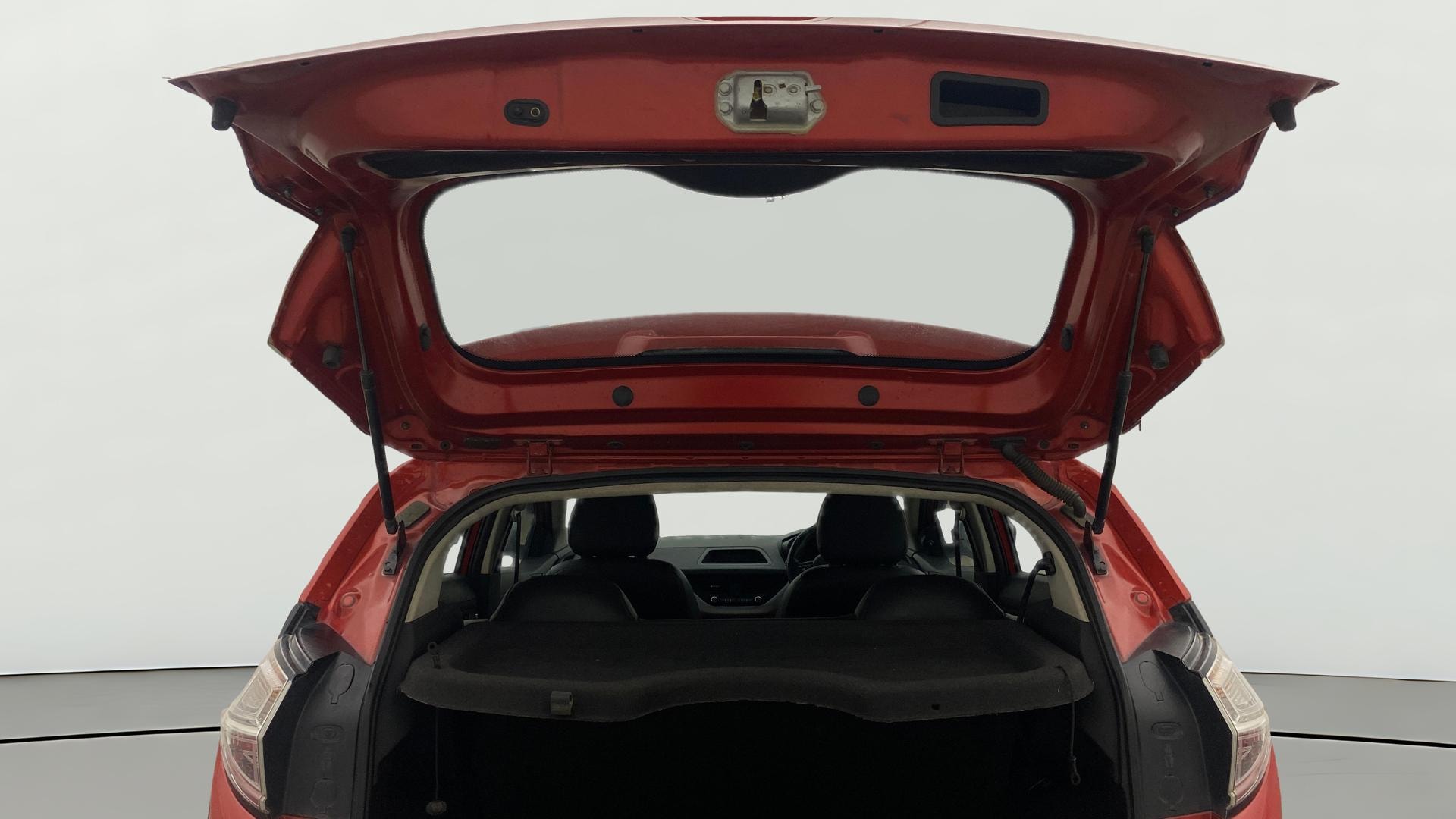 View 2018 Tata Nexon Revotron XM Image 16 Used 2018 Tata Nexon Revotron XM Image 16