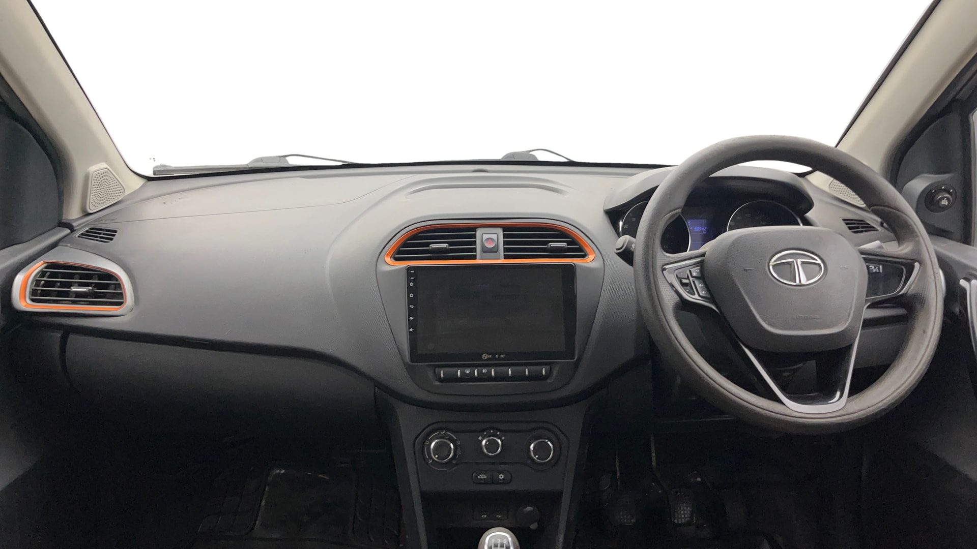 Used 2018 Tata Tiago NRG Used 2018 Tata Tiago NRG