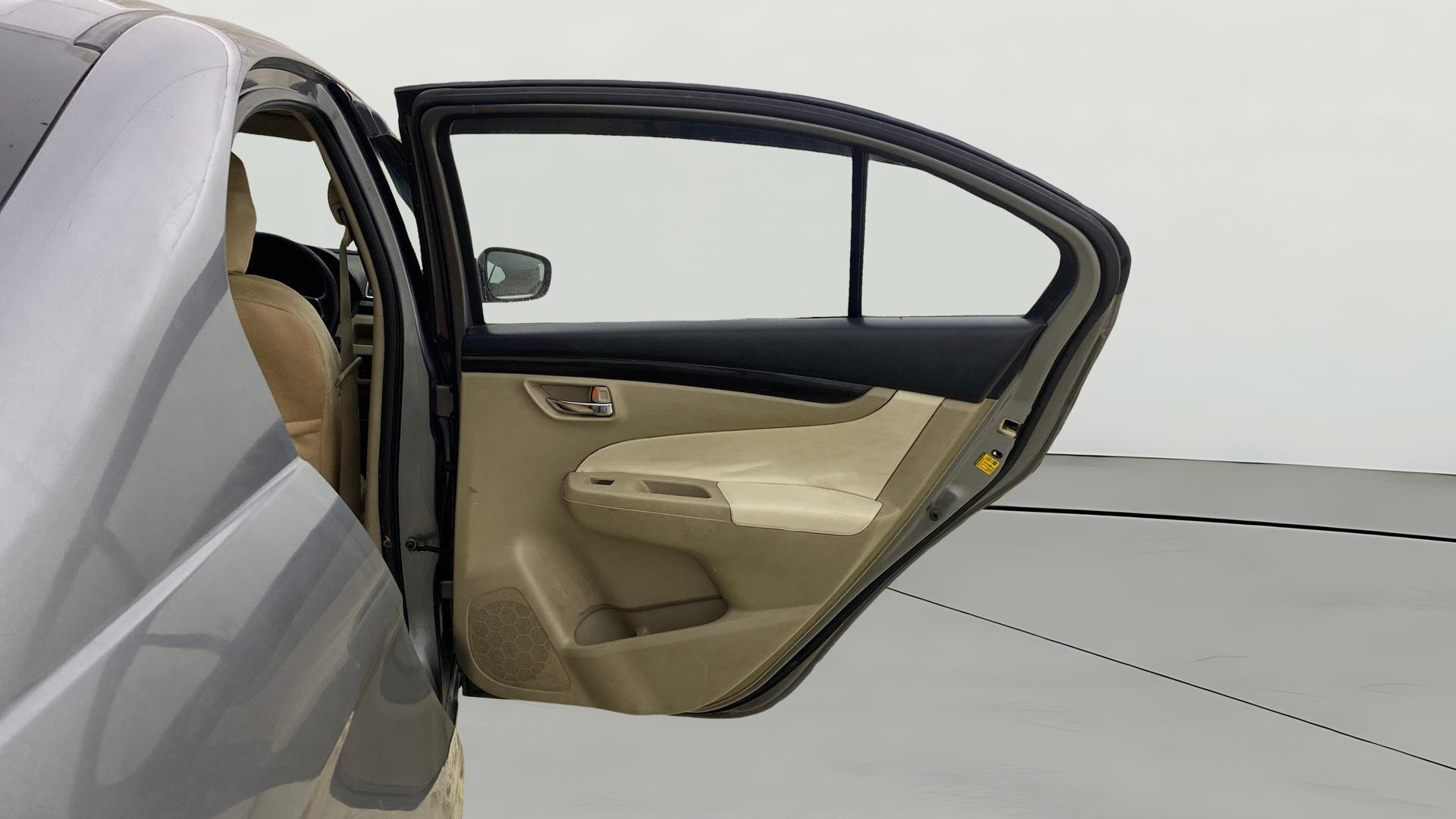 View 2016 Maruti Suzuki 1000 Base Variant Image 5 Used 2016 Maruti Suzuki 1000 Base Variant Image 5