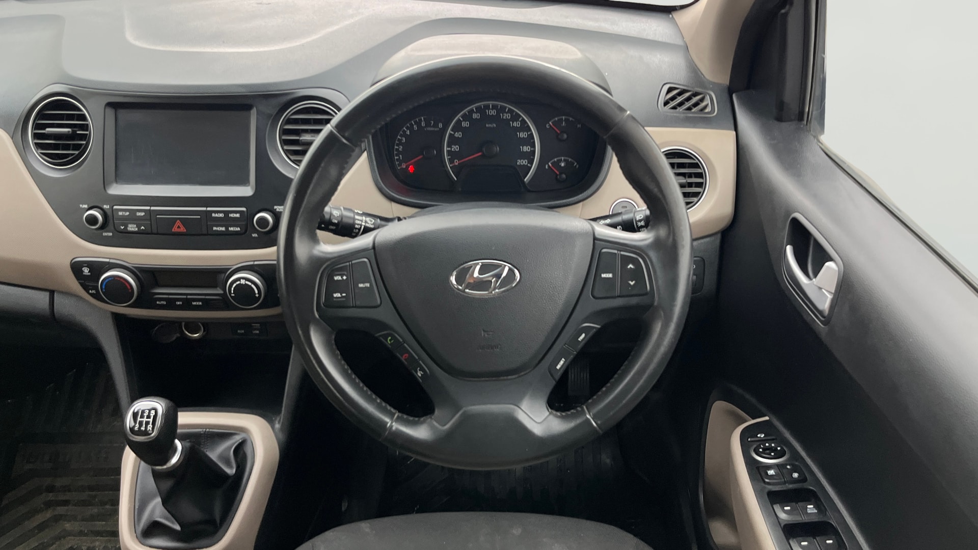 View 2018 Hyundai Grand i10 1.2 Asta Petrol Image 21 Used 2018 Hyundai Grand i10 1.2 Asta Petrol Image 21