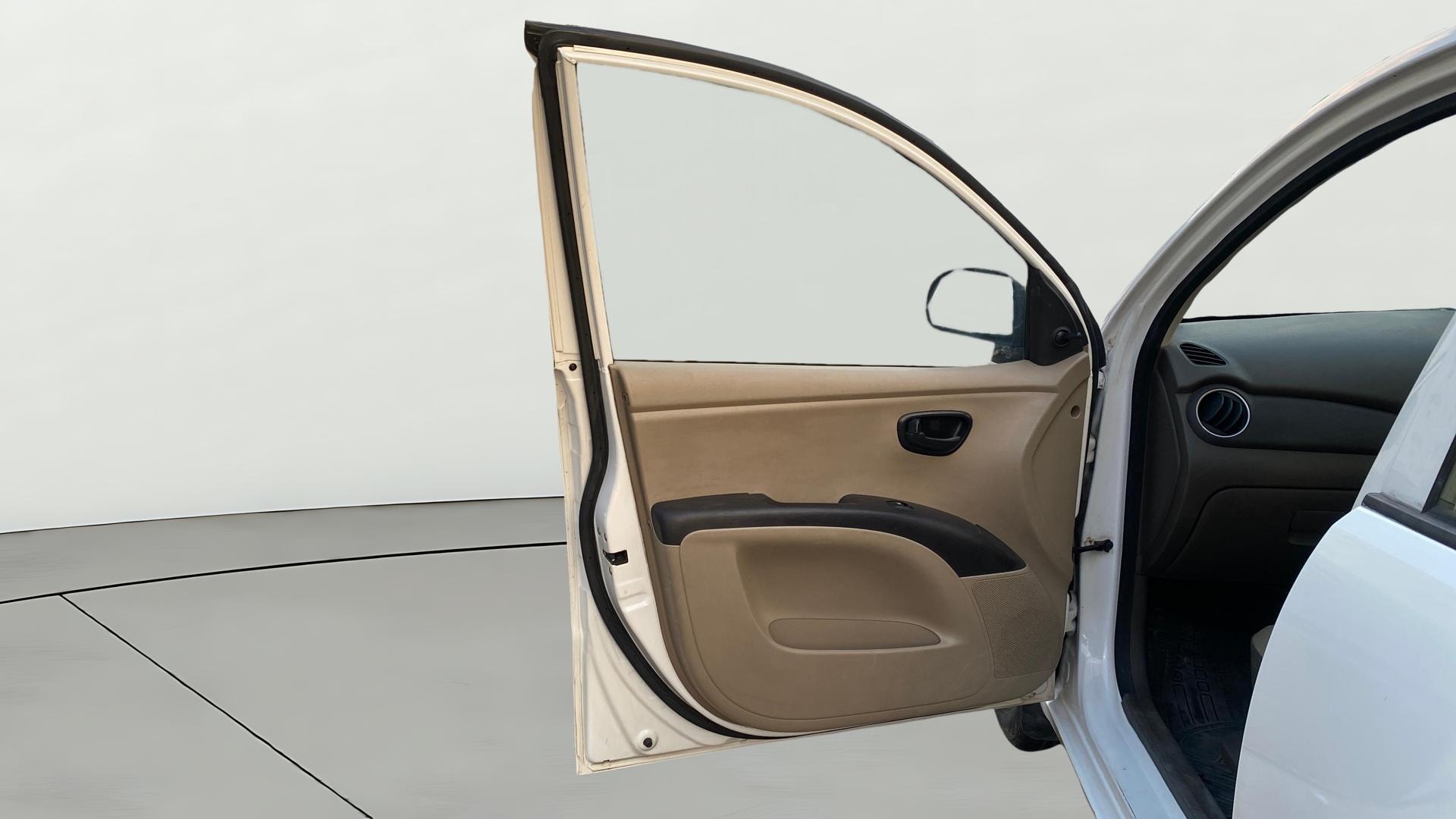 View 2015 Hyundai i10 1.1 Magna Image 40 Used 2015 Hyundai i10 1.1 Magna Image 40