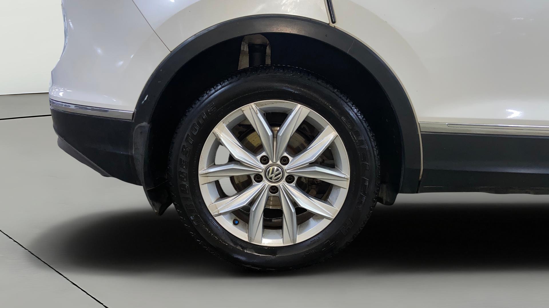 View 2020 Volkswagen Tiguan DSG 4MOTION Comfortline Image 25 Used 2020 Volkswagen Tiguan DSG 4MOTION Comfortline Image 25