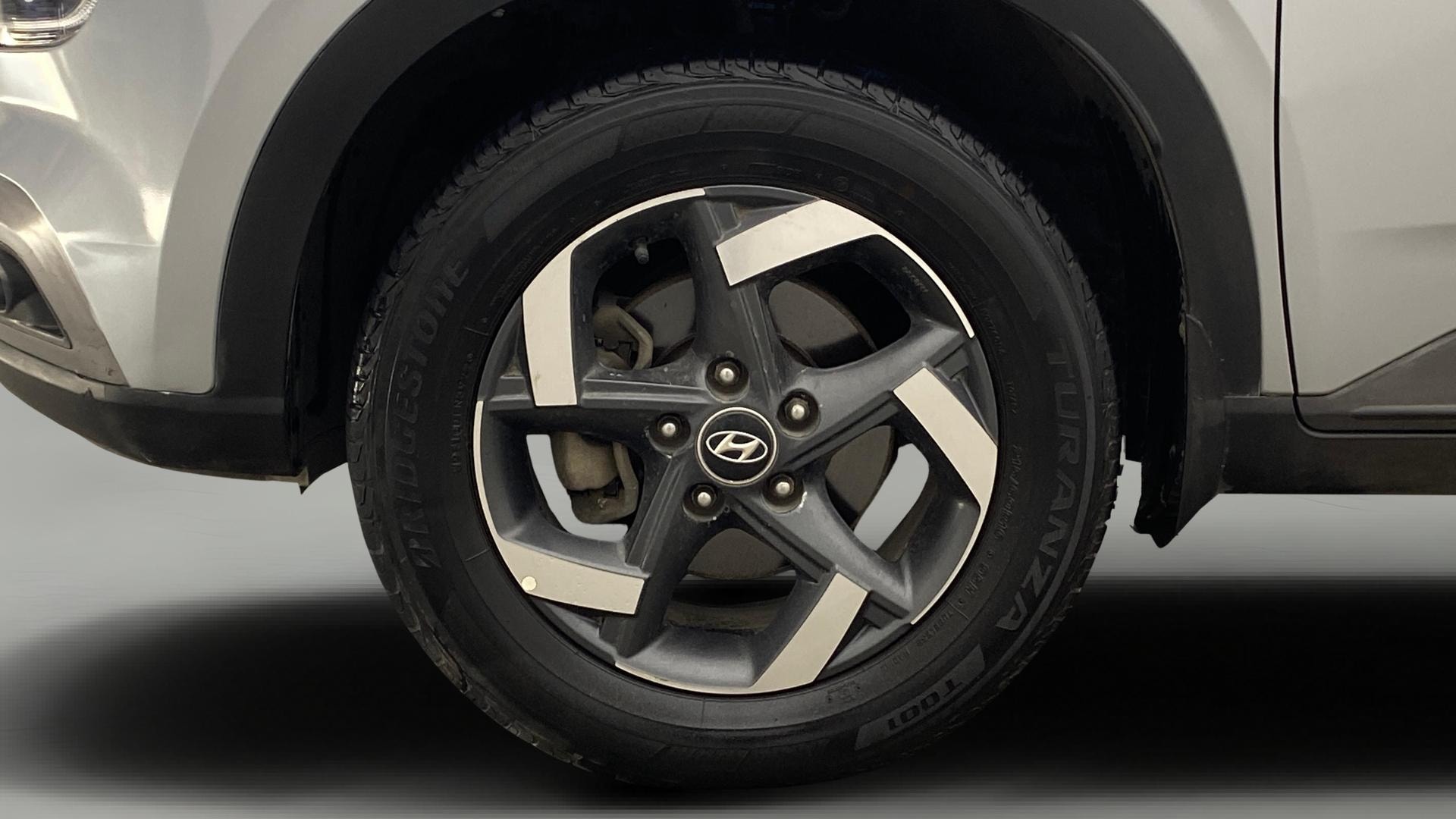View 2019 Hyundai Venue SX Plus 1.0 Petrol AT Image 30 Used 2019 Hyundai Venue SX Plus 1.0 Petrol AT Image 30