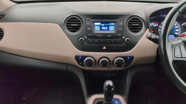 View Hyundai Grand i10 Image 17 Used Hyundai Grand i10 Image 17