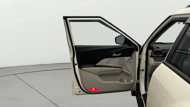 View Mahindra XUV300 Image 39 Used Mahindra XUV300 Image 39
