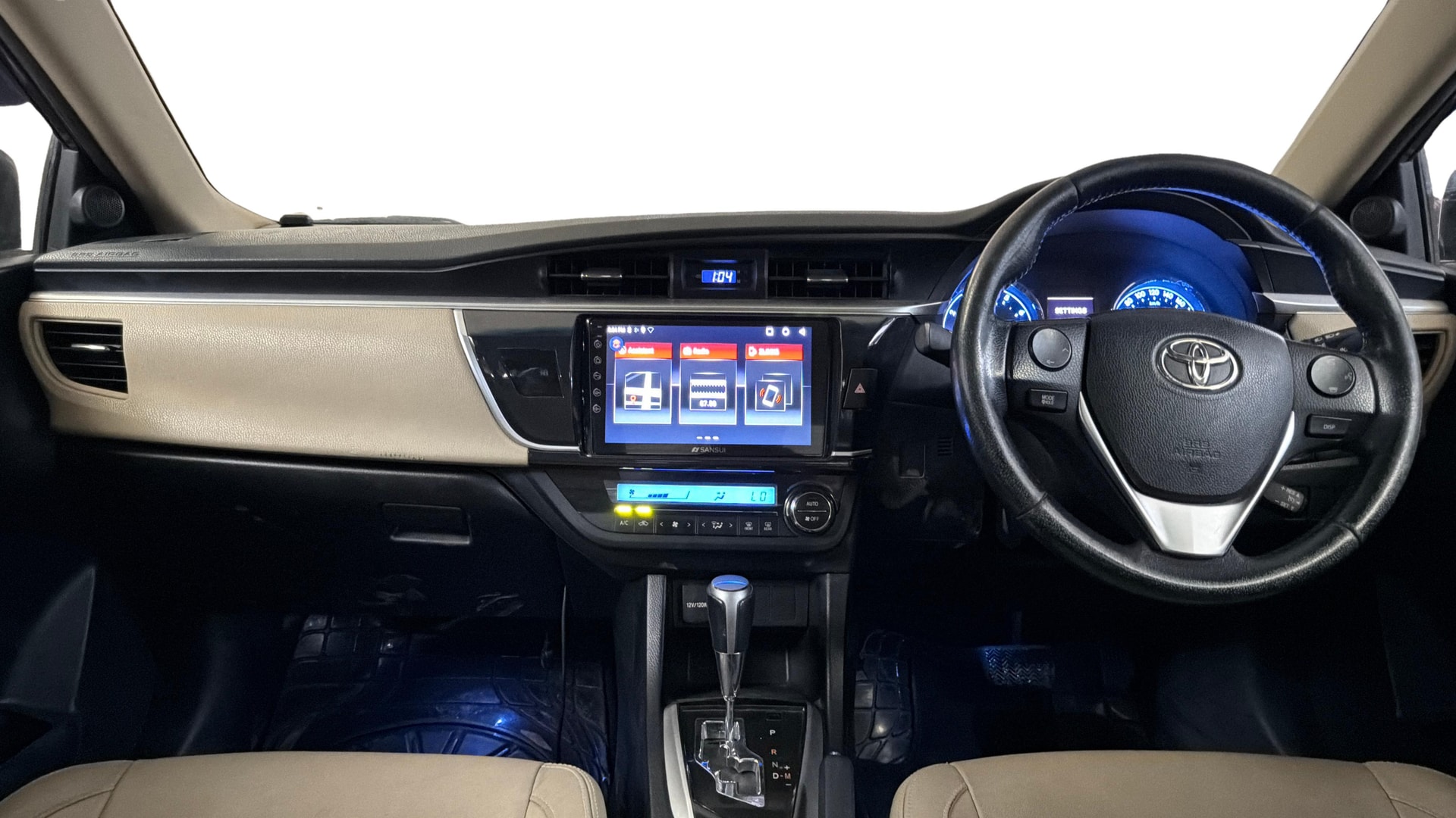 View 2014 Toyota Corolla Altis 1.8 VL AT Image 16 Used 2014 Toyota Corolla Altis 1.8 VL AT Image 16