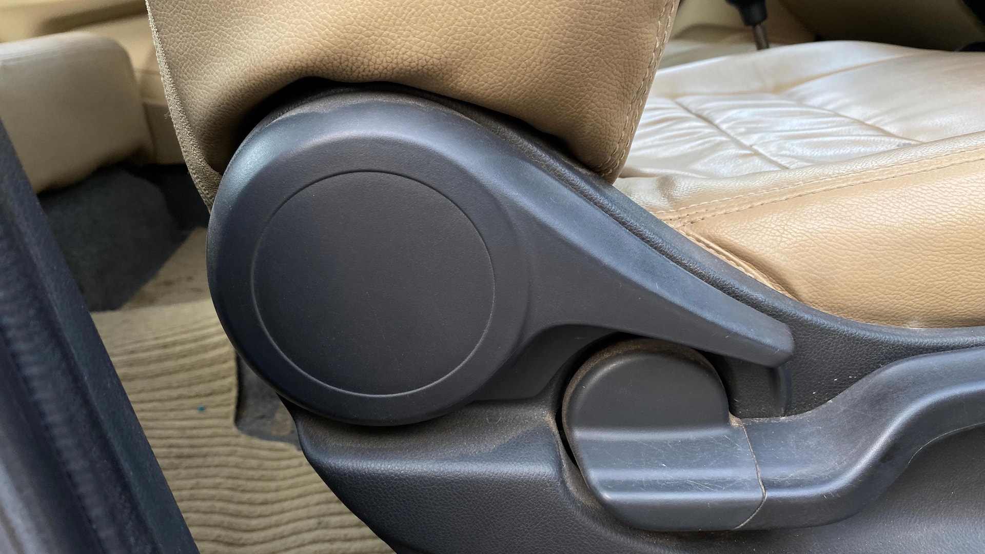 View 2019 Honda Amaze E MT Petrol BS IV Image 9 Used 2019 Honda Amaze E MT Petrol BS IV Image 9