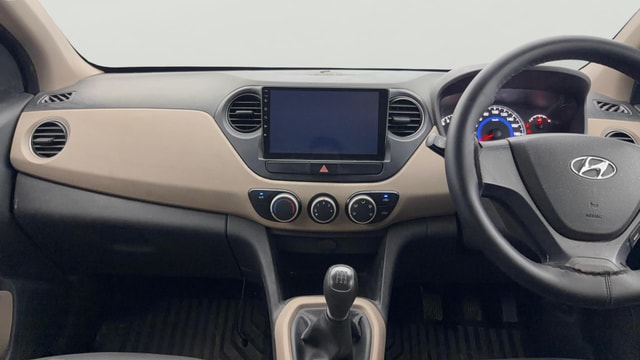 View Hyundai Grand i10 Image 17 Used Hyundai Grand i10 Image 17