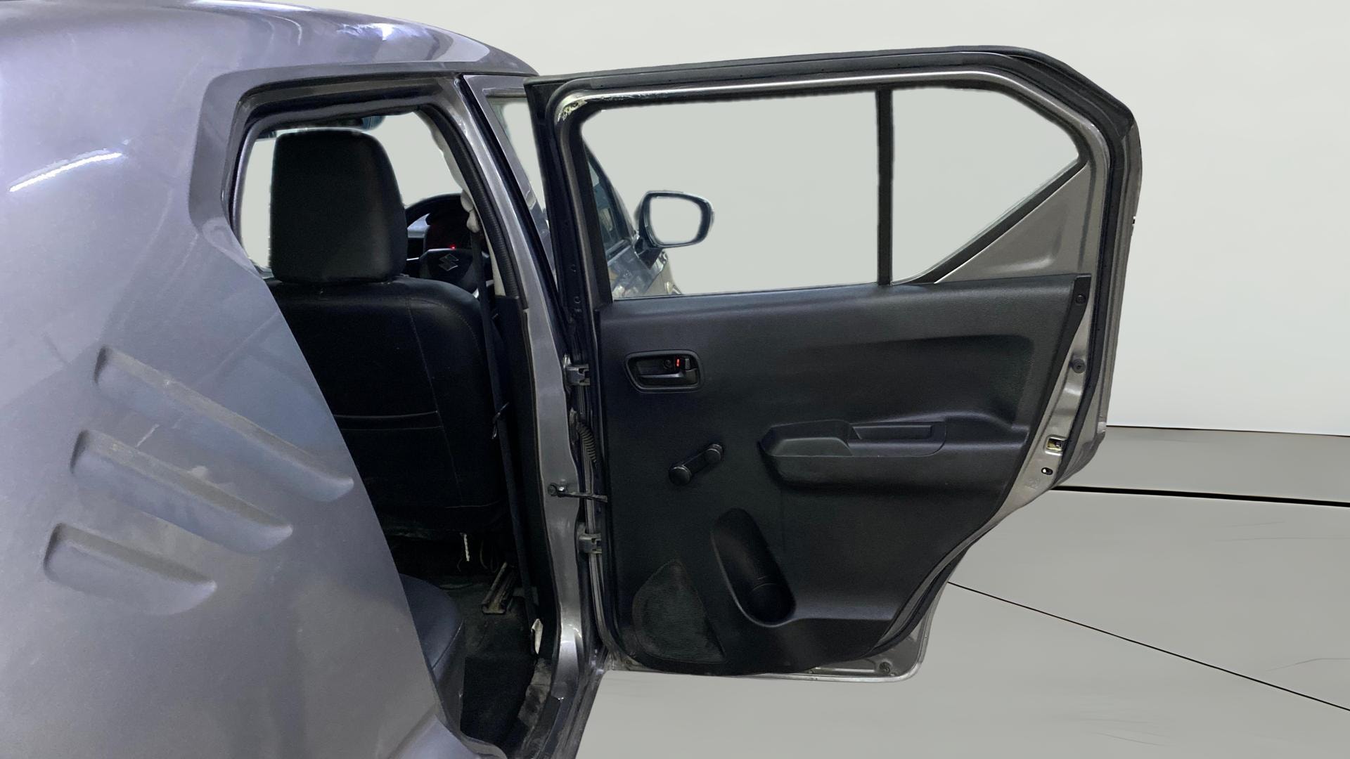 View 2022 Maruti Suzuki 1000 Base Variant Image 7 Used 2022 Maruti Suzuki 1000 Base Variant Image 7