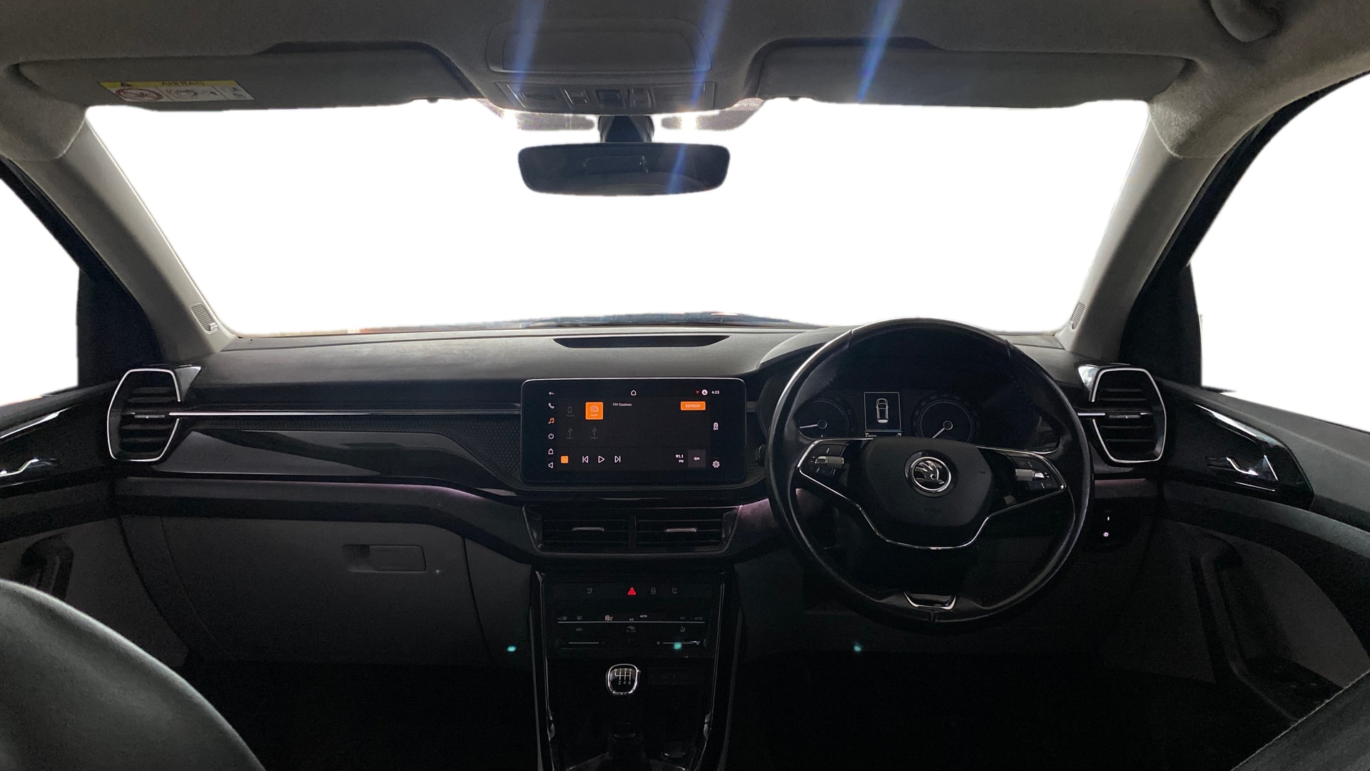 View 2022 Skoda Kushaq Style 1.0 TSI MT Image 15 Used 2022 Skoda Kushaq Style 1.0 TSI MT Image 15