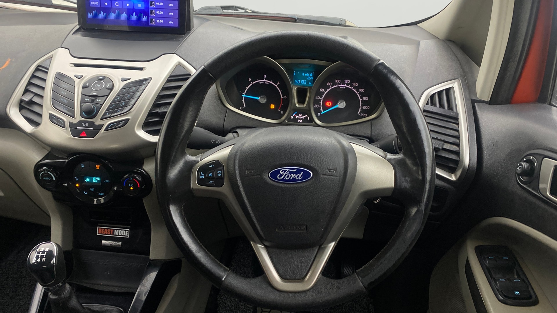 View 2014 Ford EcoSport 1.5 TDCi Diesel Ambiente BS IV Image 20 Used 2014 Ford EcoSport 1.5 TDCi Diesel Ambiente BS IV Image 20