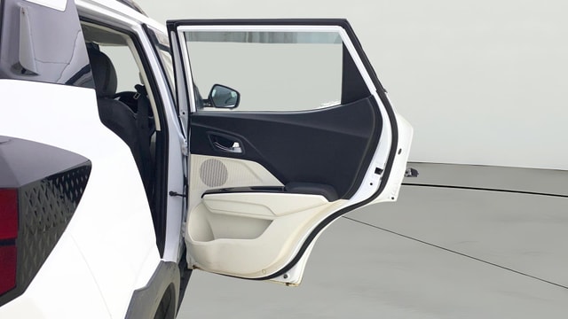 View Mahindra XUV 3XO Image 8 Used Mahindra XUV 3XO Image 8