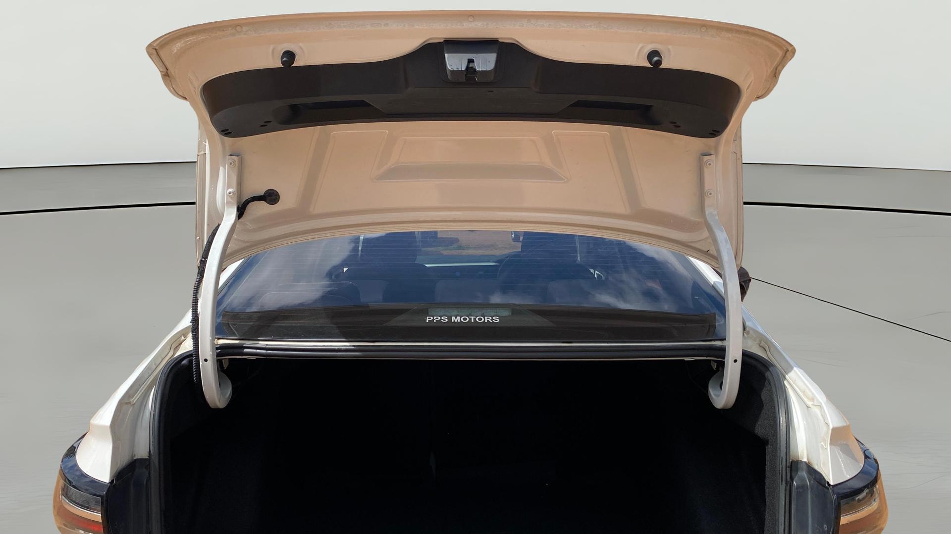 View 2024 Volkswagen Virtus Topline 1.0 TSI MT Image 17 Used 2024 Volkswagen Virtus Topline 1.0 TSI MT Image 17