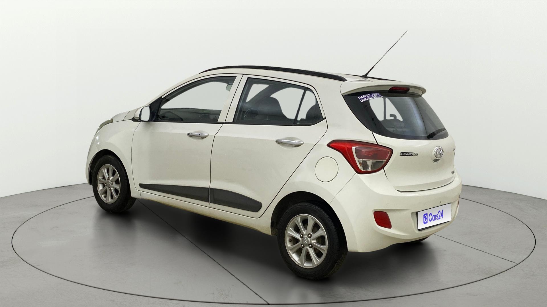 View 2015 Hyundai Grand i10 Asta AT 1.2 Kappa VTVT Image 2 Used 2015 Hyundai Grand i10 Asta AT 1.2 Kappa VTVT Image 2