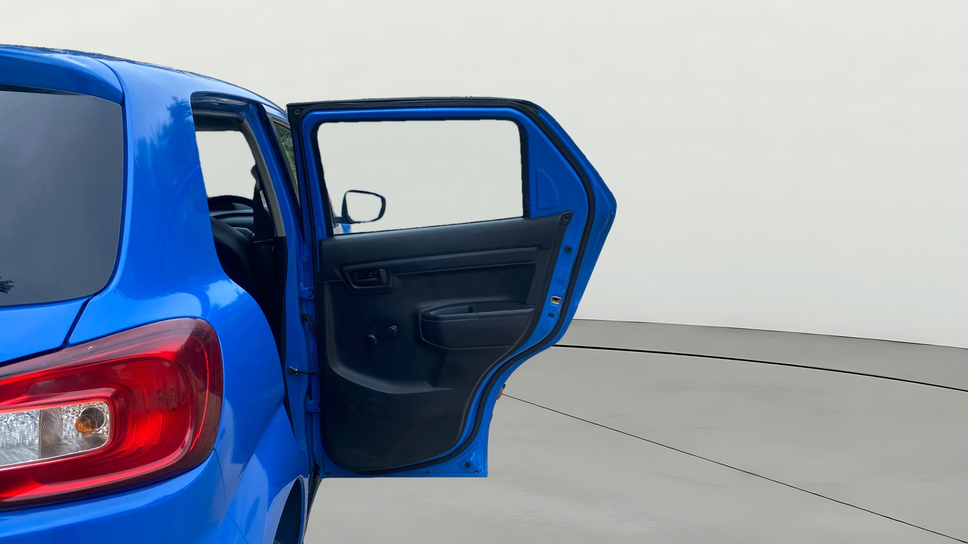 View 2019 Maruti Suzuki 1000 Base Variant Image 7 Used 2019 Maruti Suzuki 1000 Base Variant Image 7