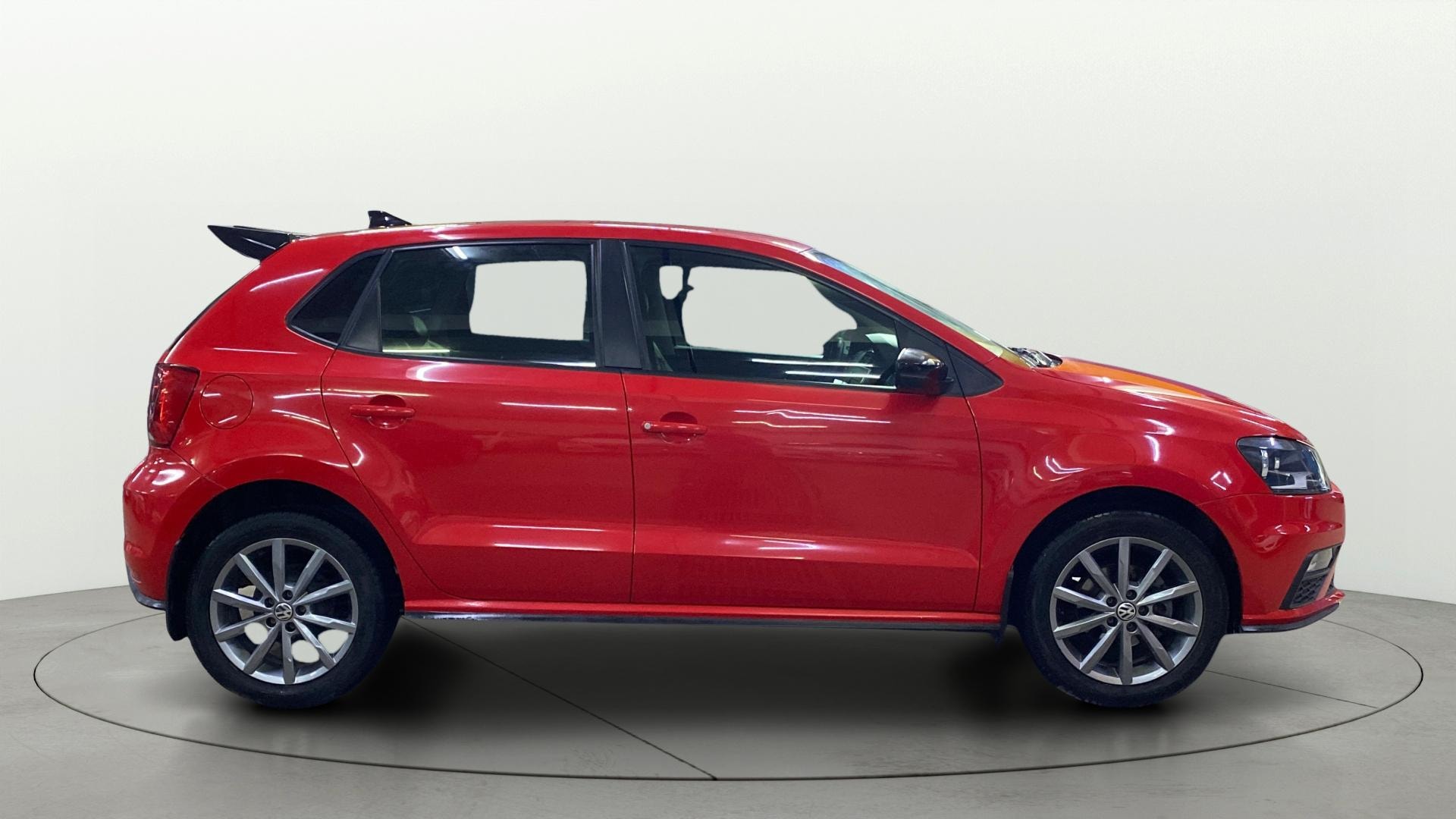 View 2022 Volkswagen Polo 1.0 L TSI Highline Plus Petrol Image 8 Used 2022 Volkswagen Polo 1.0 L TSI Highline Plus Petrol Image 8
