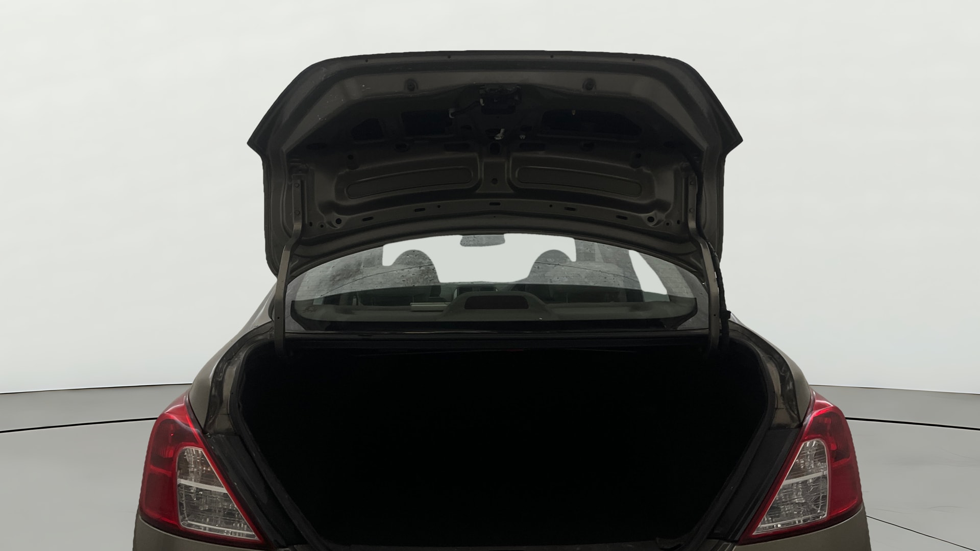 View 2015 Nissan Sunny XL Petrol CVT Image 16 Used 2015 Nissan Sunny XL Petrol CVT Image 16
