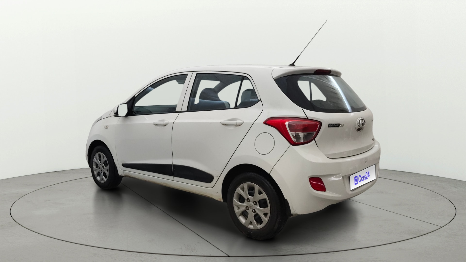 View 2016 Hyundai Grand i10 Magna 1.2 Kappa VTVT Image 2 Used 2016 Hyundai Grand i10 Magna 1.2 Kappa VTVT Image 2