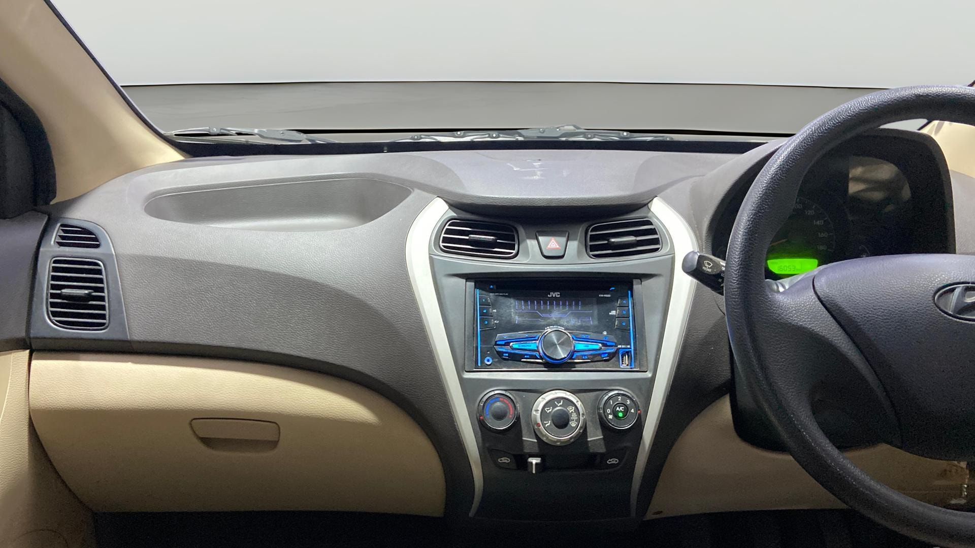 View 2017 Hyundai EON Era Plus Image 17 Used 2017 Hyundai EON Era Plus Image 17