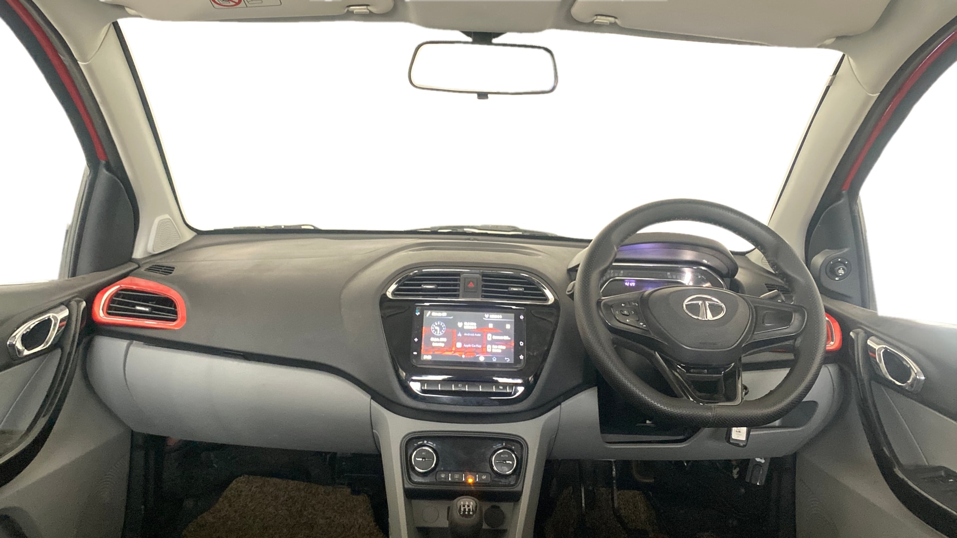 View 2020 Tata Tiago Revotorq XB Image 16 Used 2020 Tata Tiago Revotorq XB Image 16