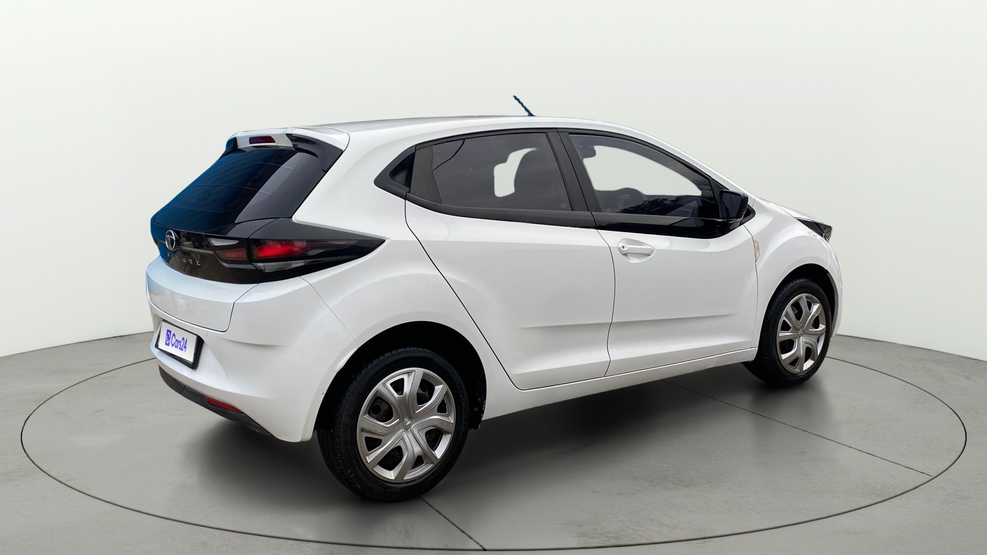 View 2021 Tata Altroz XM Plus Petrol Image 41 Used 2021 Tata Altroz XM Plus Petrol Image 41