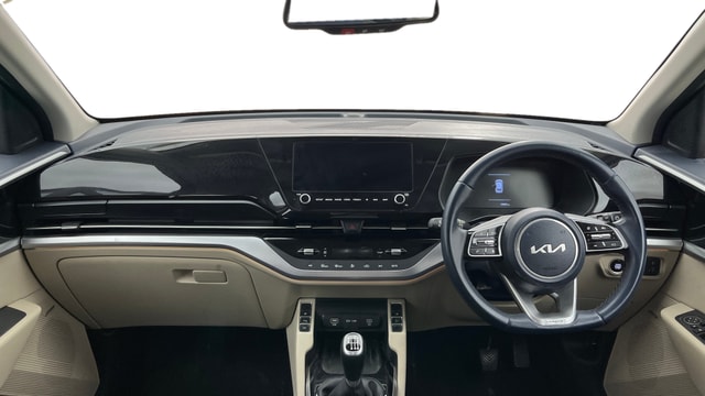 View Kia Carens Image 32 Used Kia Carens Image 32