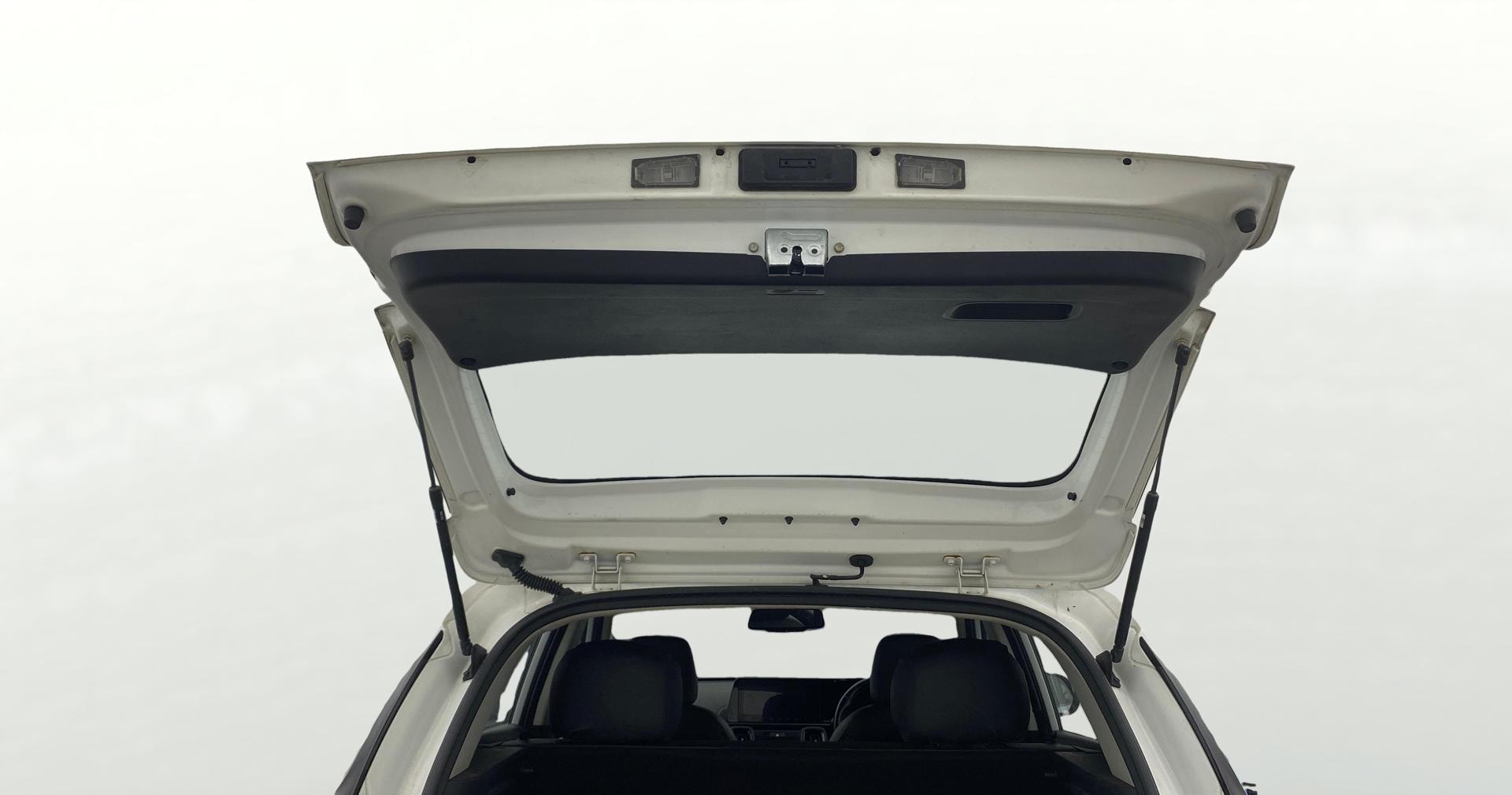 View 2020 Kia Sonet GTX Plus DCT Petrol Image 32 Used 2020 Kia Sonet GTX Plus DCT Petrol Image 32