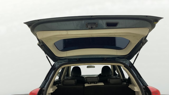 View Mahindra XUV300 Image 16 Used Mahindra XUV300 Image 16