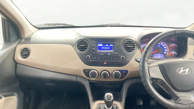 View Hyundai Grand i10 Image 17 Used Hyundai Grand i10 Image 17