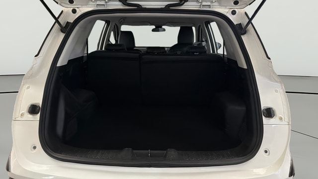 View MG Hector Image 37 Used MG Hector Image 37