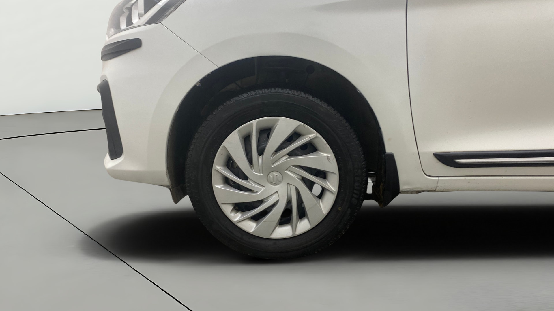View 2024 Maruti Suzuki 1000 Base Variant Image 30 Used 2024 Maruti Suzuki 1000 Base Variant Image 30