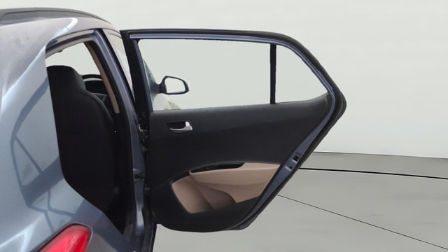 View Hyundai Grand i10 Image 7 Used Hyundai Grand i10 Image 7