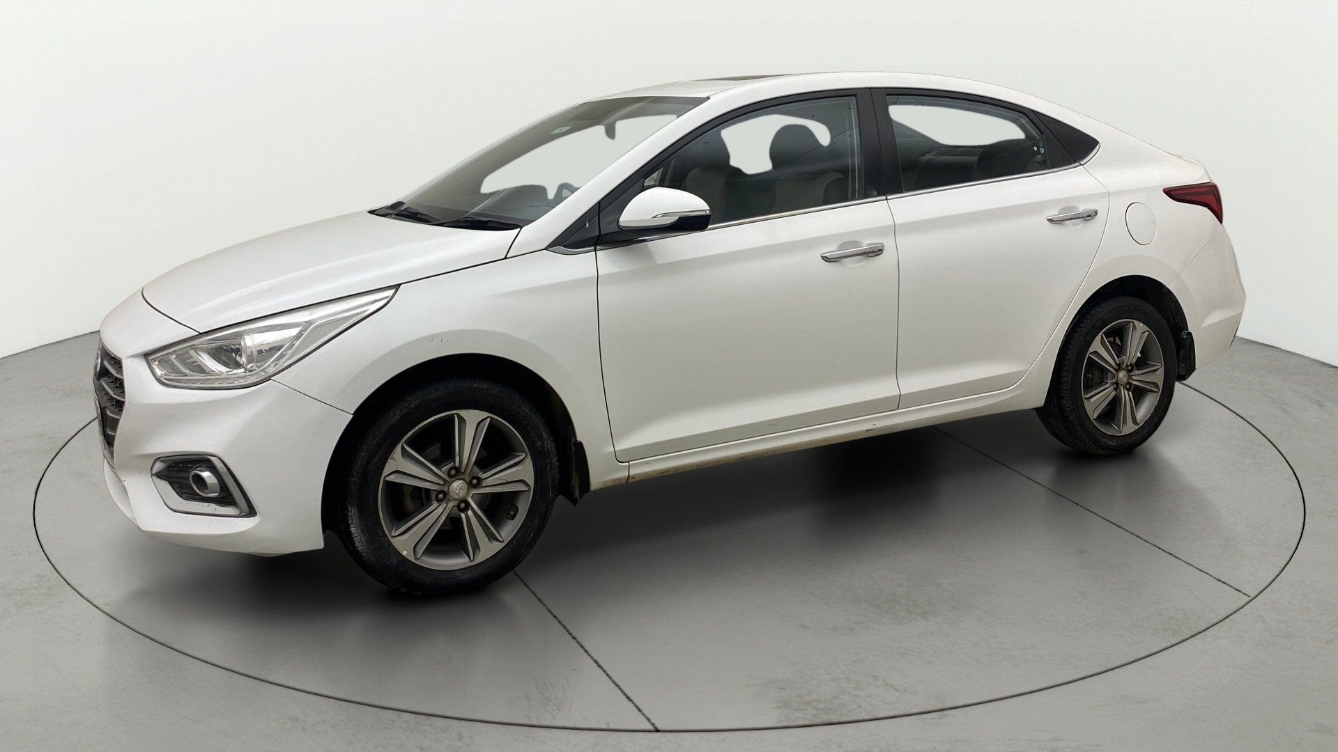View 2019 Hyundai Verna 1.6 VTVT SX (O) Image 38 Used 2019 Hyundai Verna 1.6 VTVT SX (O) Image 38