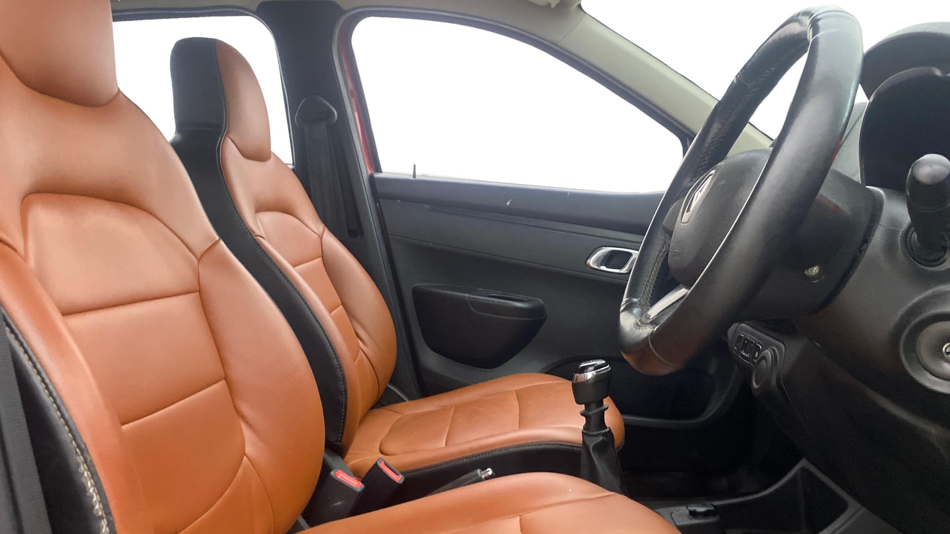 View 2019 Renault Kwid RXL 1.0 BS IV Image 26 Used 2019 Renault Kwid RXL 1.0 BS IV Image 26
