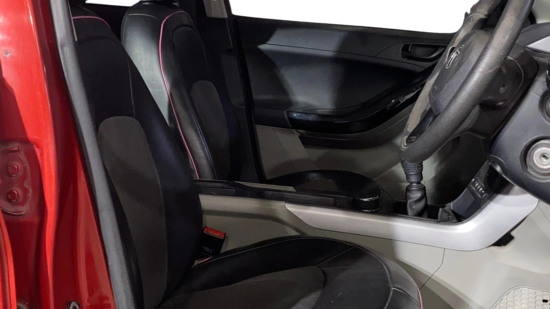 View 2018 Tata Nexon Revotron XM Image 25 Used 2018 Tata Nexon Revotron XM Image 25