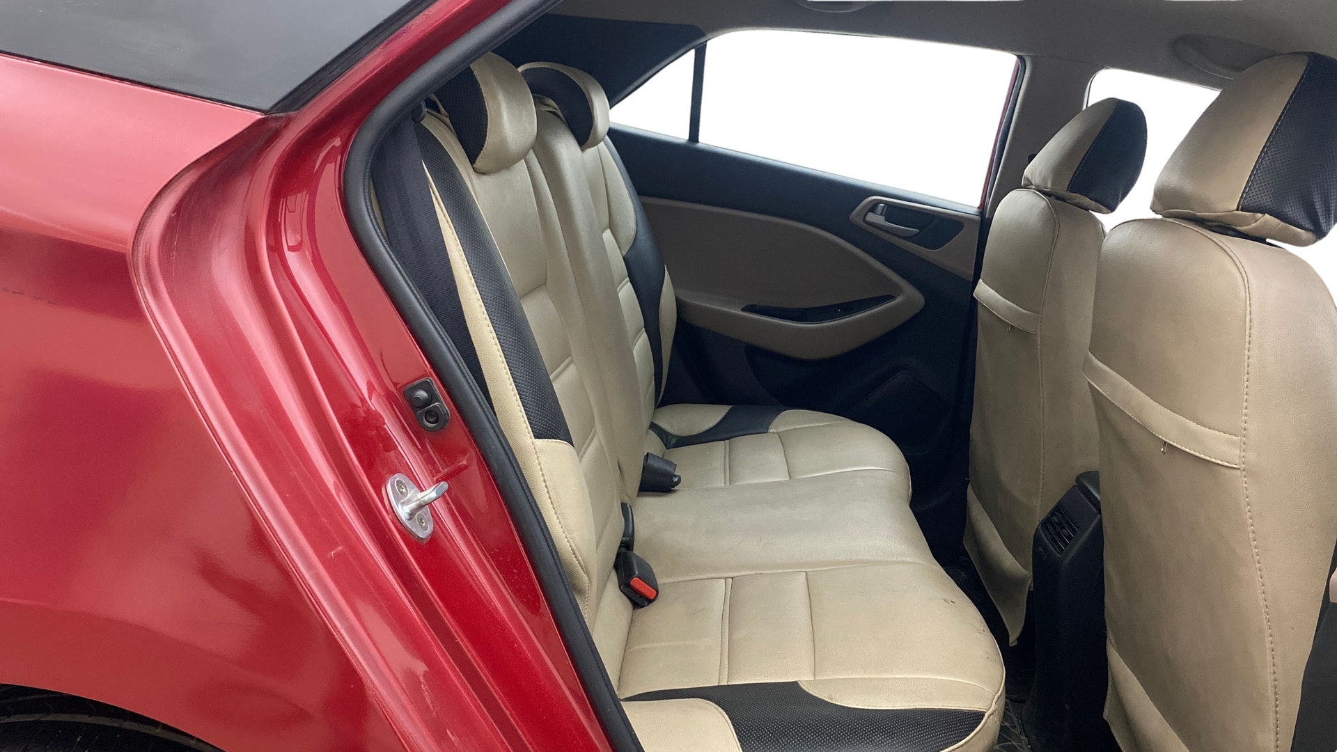 View 2015 Hyundai Elite i20 1.4 Asta Diesel Image 30 Used 2015 Hyundai Elite i20 1.4 Asta Diesel Image 30