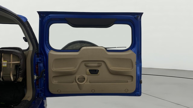 View Mahindra TUV300 Image 16 Used Mahindra TUV300 Image 16