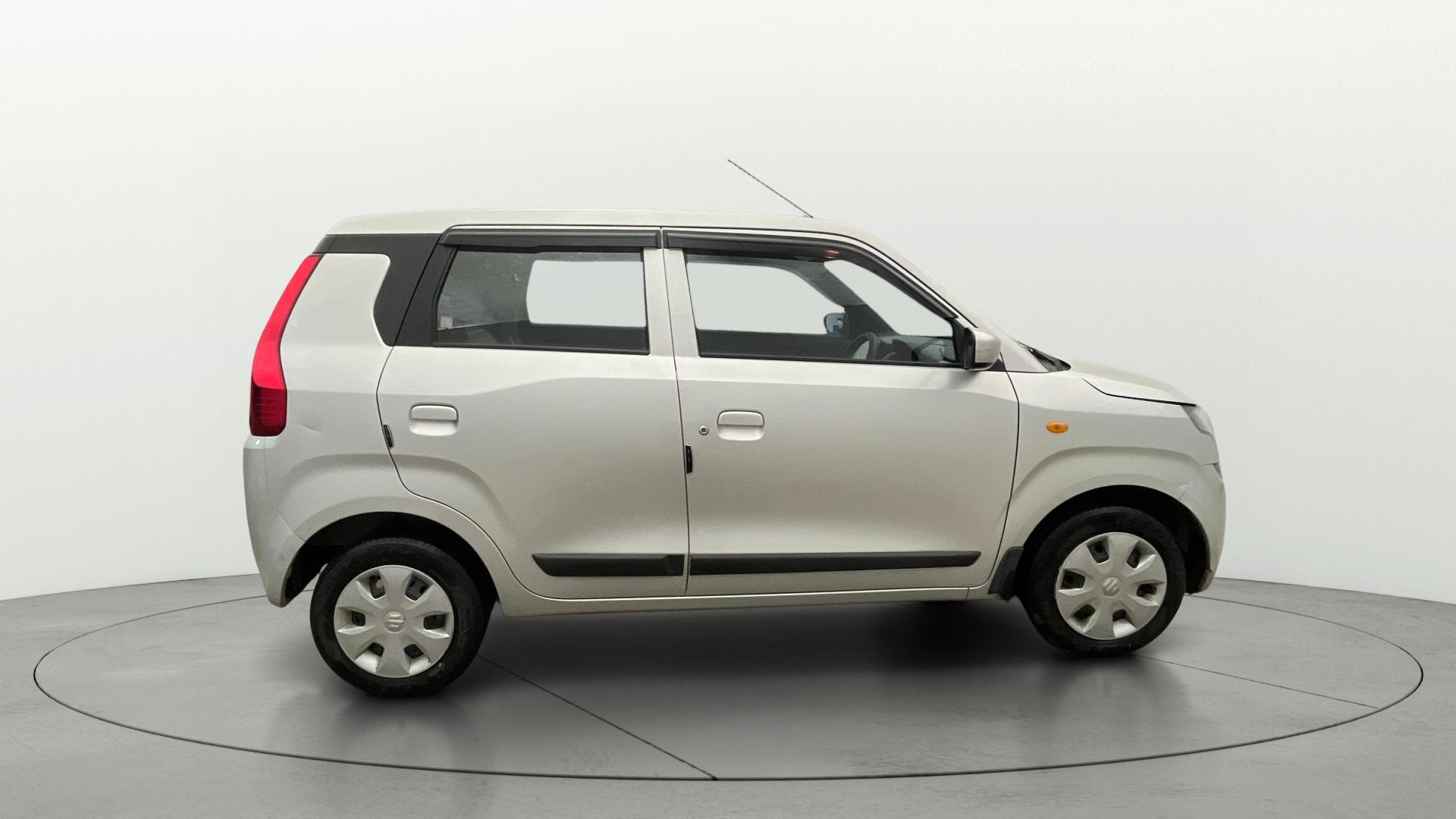 View 2024 Maruti Suzuki 1000 Base Variant Image 26 Used 2024 Maruti Suzuki 1000 Base Variant Image 26