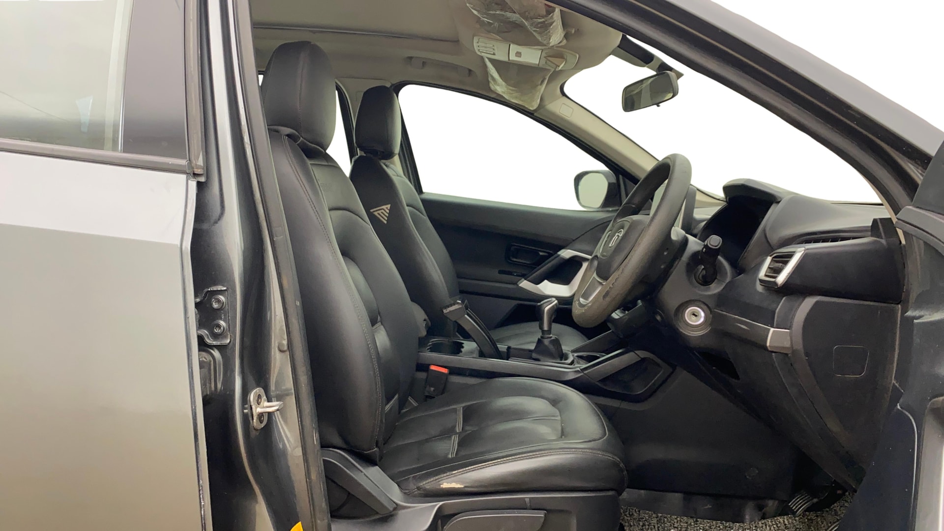 View 2023 Tata Harrier XE Image 17 Used 2023 Tata Harrier XE Image 17