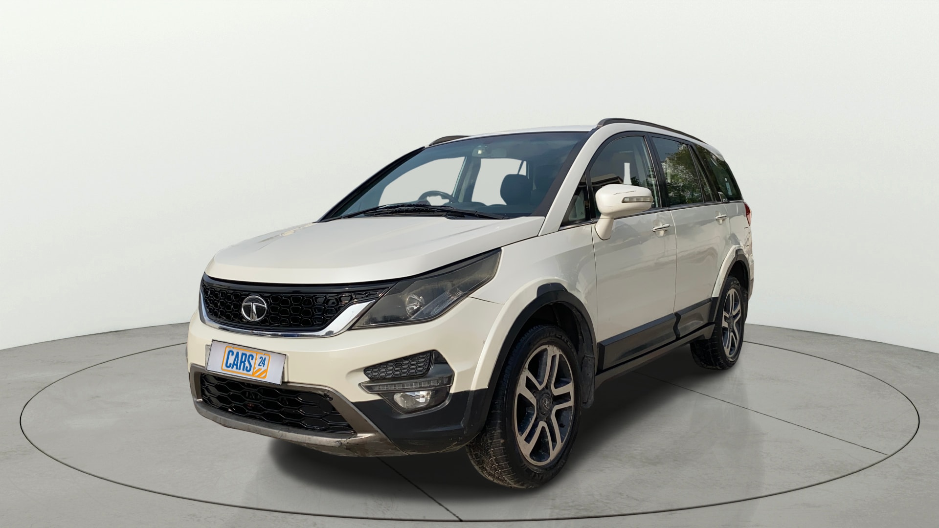 View 2017 Tata Hexa XTA 4X2 Image 23 Used 2017 Tata Hexa XTA 4X2 Image 23
