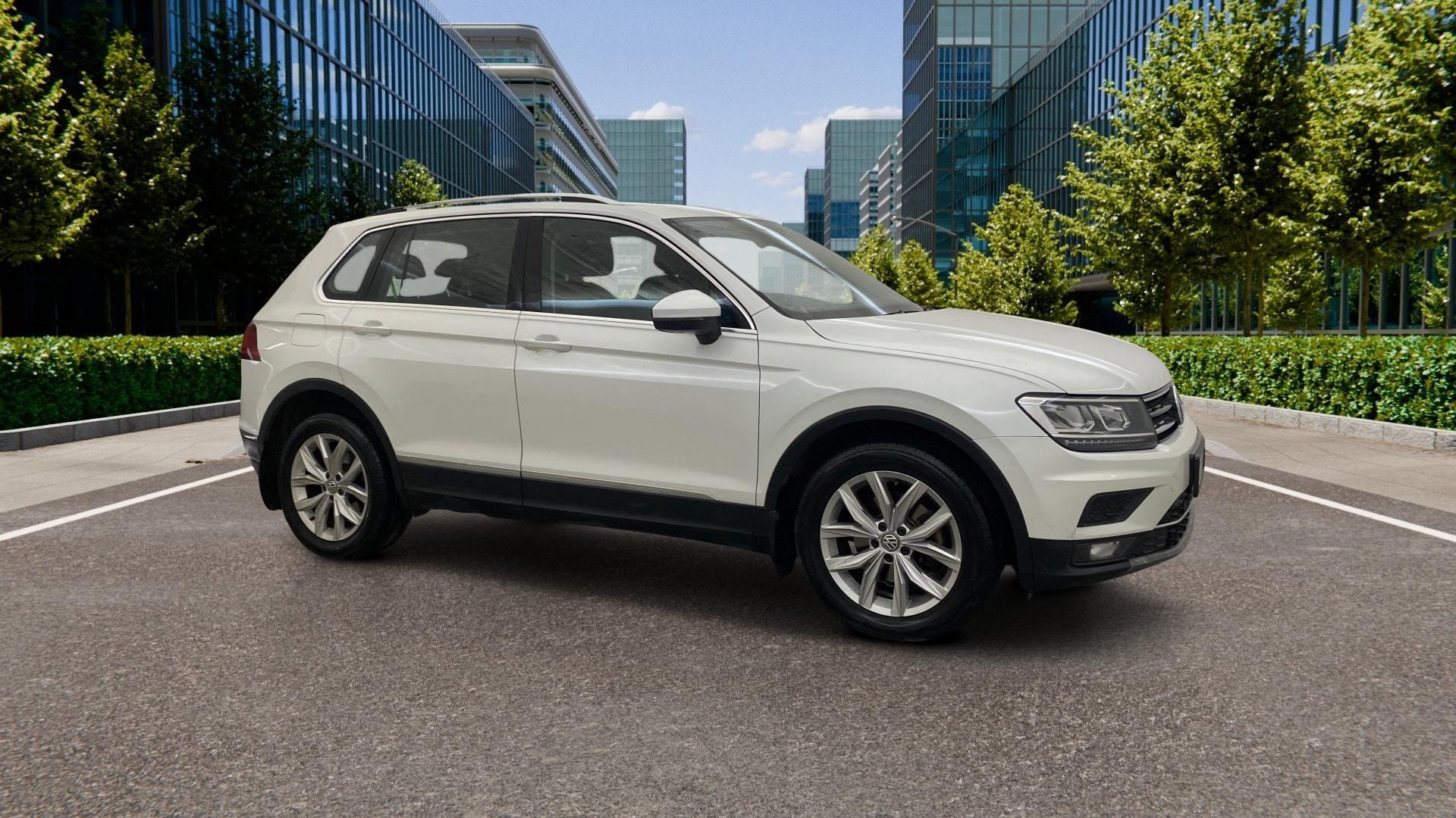 View 2017 Volkswagen Tiguan DSG 4MOTION Comfortline Image 39 Used 2017 Volkswagen Tiguan DSG 4MOTION Comfortline Image 39