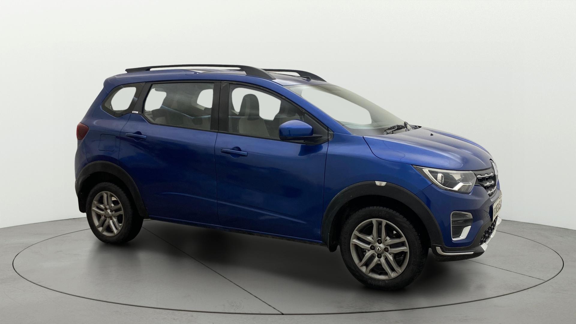View 2020 Renault Triber RXZ Image 22 Used 2020 Renault Triber RXZ Image 22