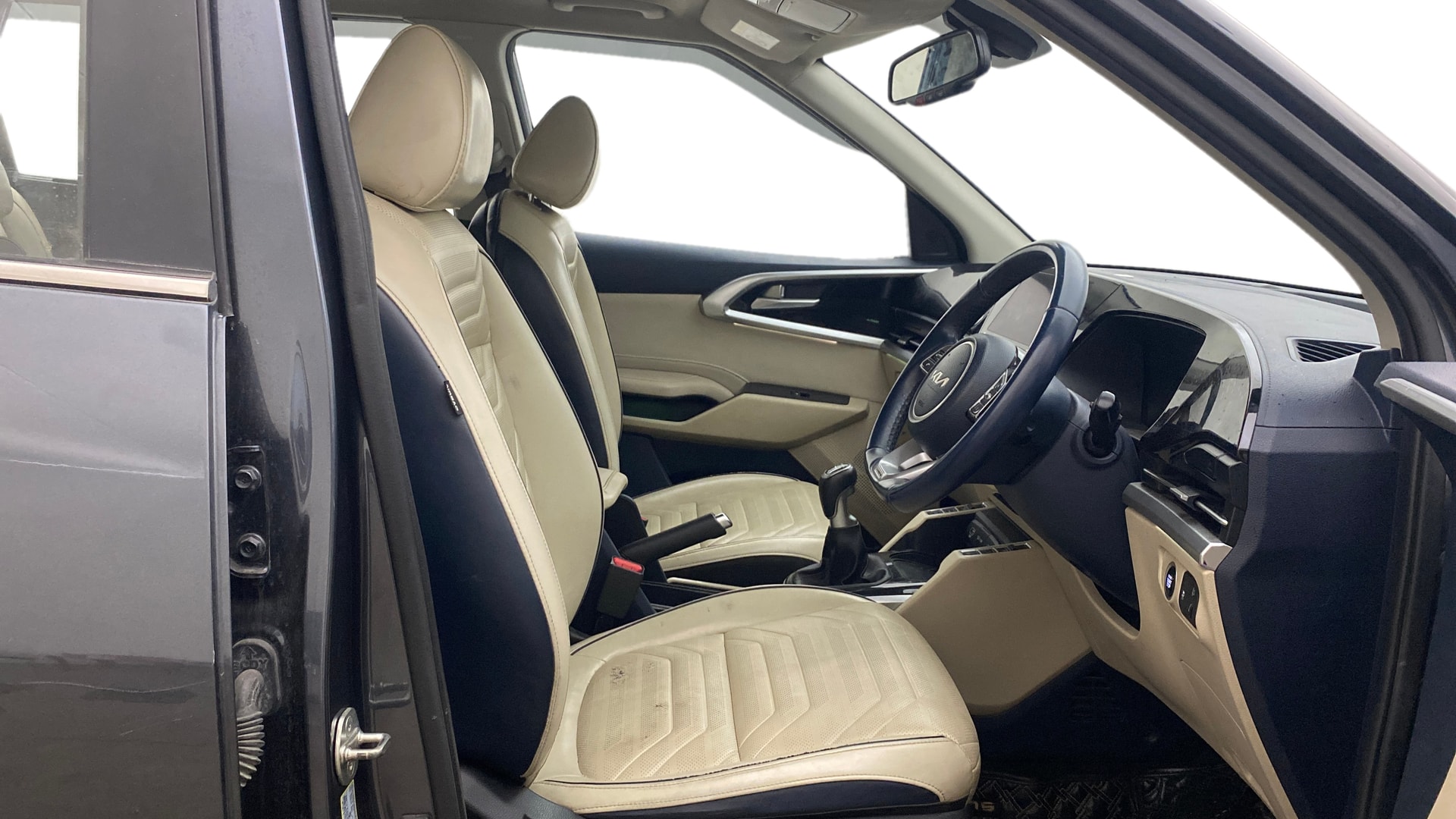 Used 2023 Kia Carens Used 2023 Kia Carens