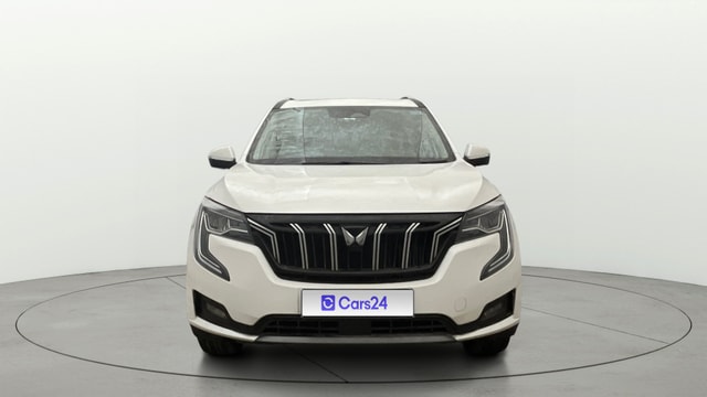View Mahindra XUV700 Image 1 Used Mahindra XUV700 Image 1