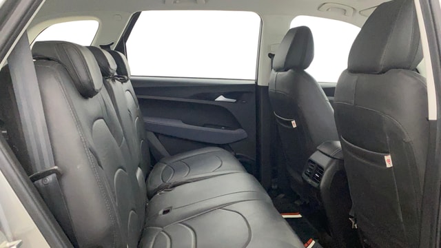 View MG Hector Image 37 Used MG Hector Image 37