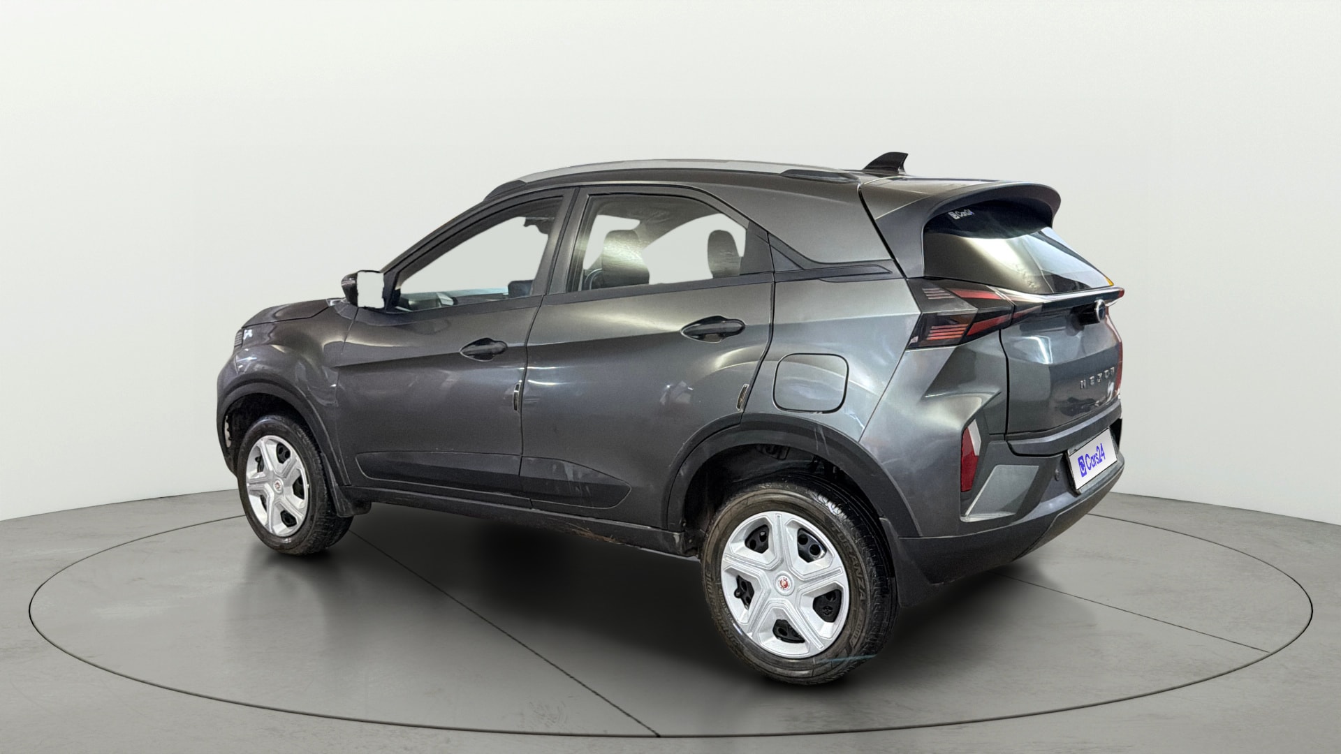 View 2024 Tata Nexon Revotron XE Image 2 Used 2024 Tata Nexon Revotron XE Image 2