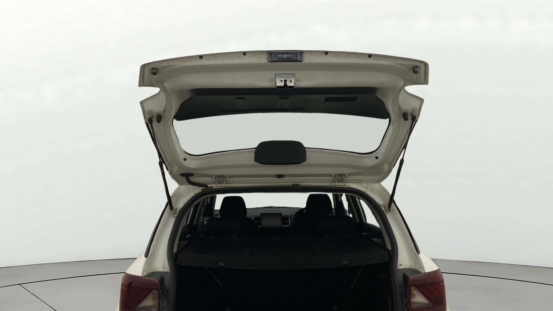View 2021 Hyundai Venue SX 1.0 Petrol Image 17 Used 2021 Hyundai Venue SX 1.0 Petrol Image 17