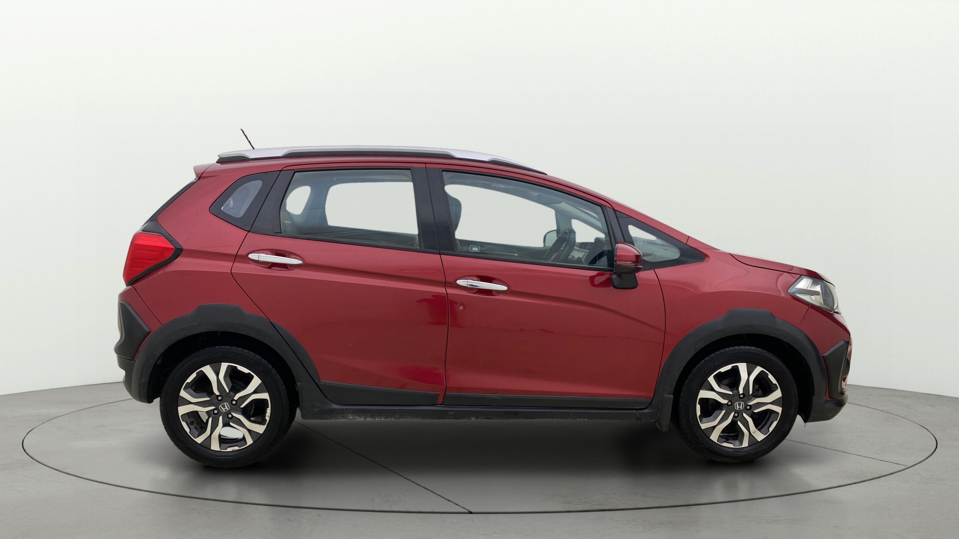View 2018 Honda WR-V S MT Diesel Edge Edition Image 27 Used 2018 Honda WR-V S MT Diesel Edge Edition Image 27