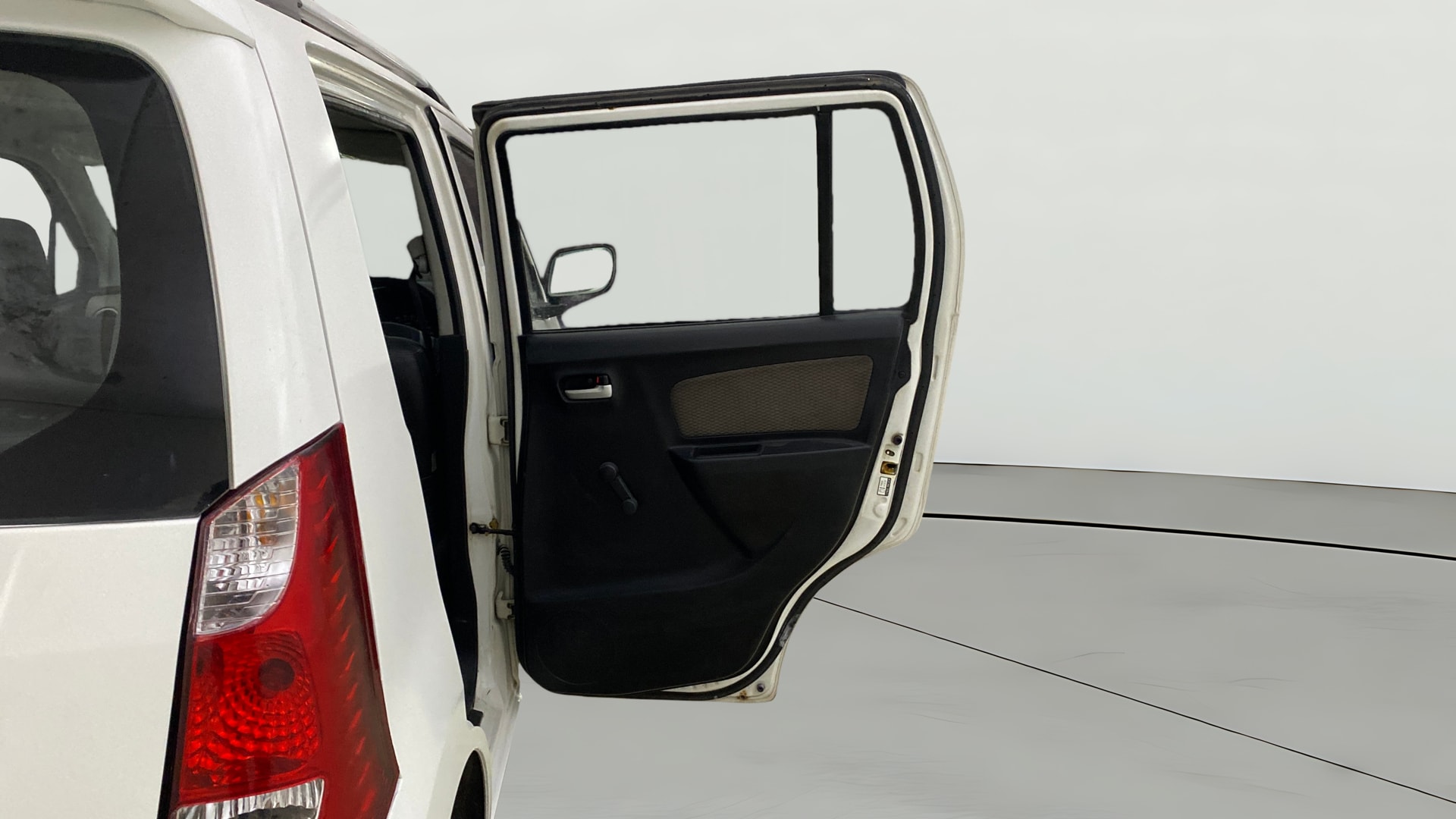 View 2014 Maruti Suzuki 1000 Base Variant Image 7 Used 2014 Maruti Suzuki 1000 Base Variant Image 7